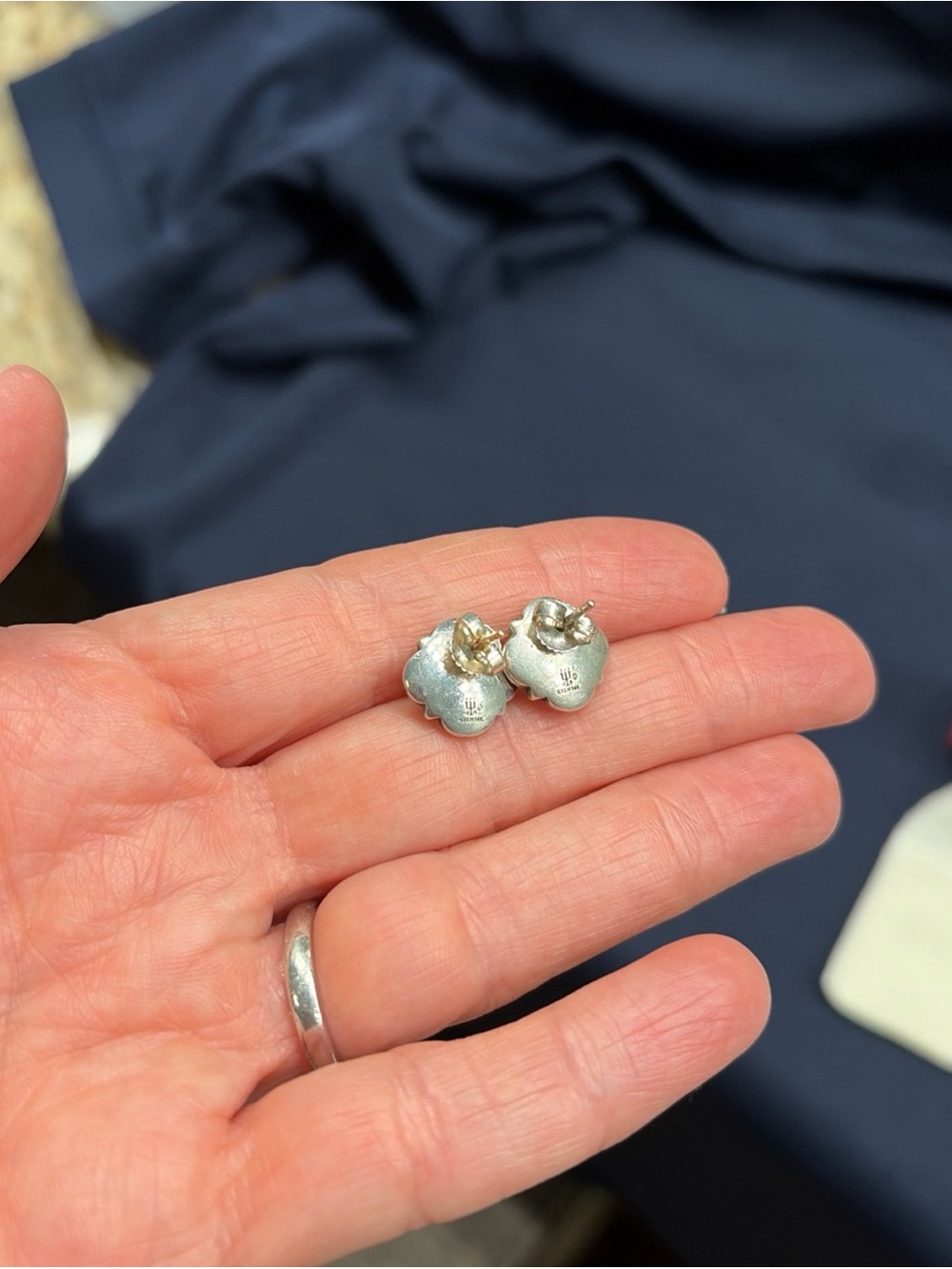 James Avery 14k sterling silver Mediterranean earrings - Picture 3 of 4
